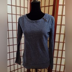 Banana Republic long sleeve tee..size Small